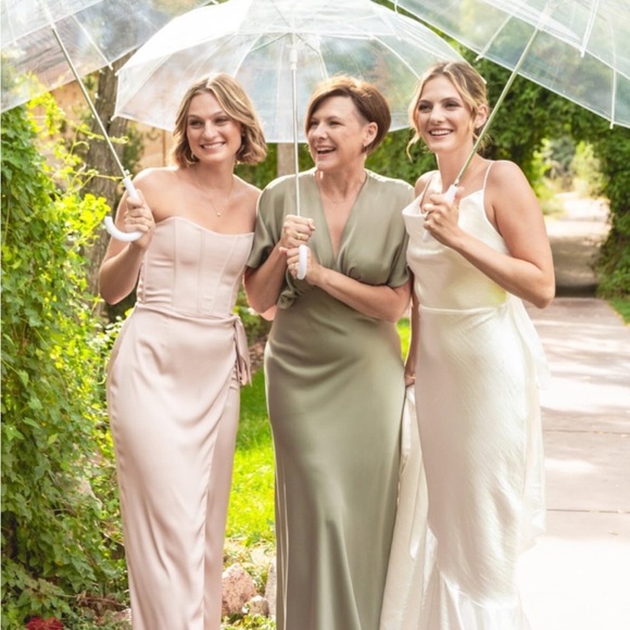 V CHAPMAN JUNE CORSET FRONT SLIT GOWN - Picture 3 of 3